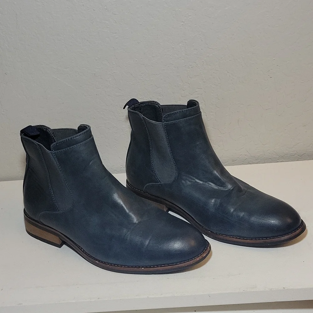 FAUX Leather Distressed Men's Boots 7.5